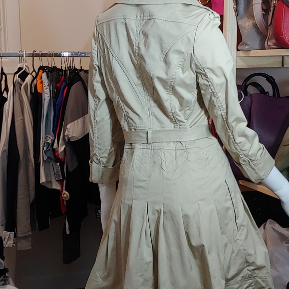 HOST'S PICK. NWOT Diane Von Furstenberg Women's Trench Coat US 4 - Picture 7 of 16